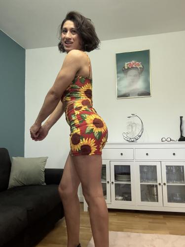 Jade - Escort Le Mans